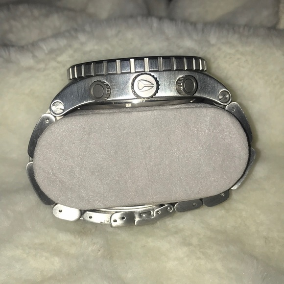 Nixon men’s watch - Chrono 51-30! Great condition!